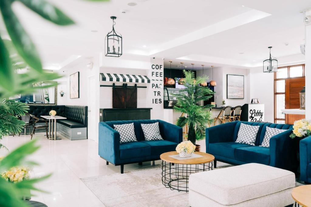 The Mansion Hotell Mabalacat Eksteriør bilde
